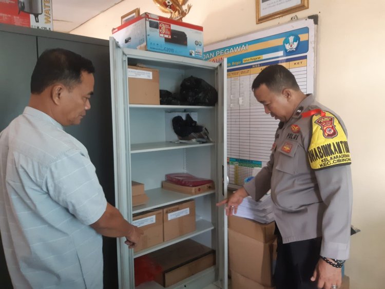 Polsek Cibinong Polres Bogor, Dalami Aksi Pencurian Yang Terjadi di Sebuah Sekolah Dasar