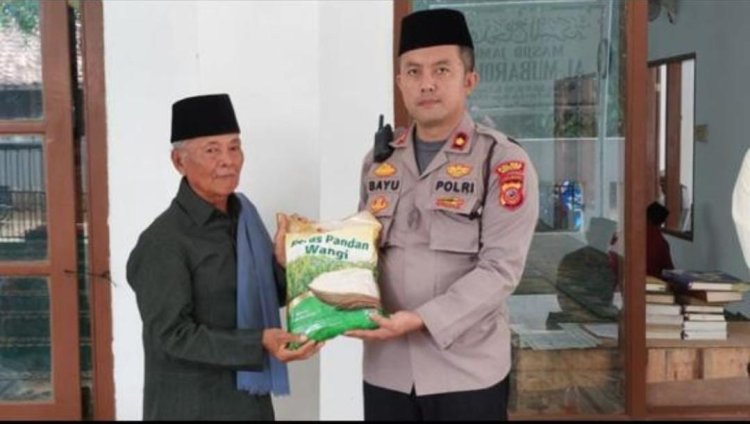 Polsek Gunung Putri Polres Bogor dan Jajaran Lakukan Baksos di Bulan Ramdhan