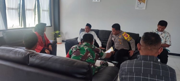 Kapolsek Rancabungur Polres Bogor Polda Jabar Memberikan Pembekalan Jelang Pelantikan Kepala Desa Terpilih Tahun 2023