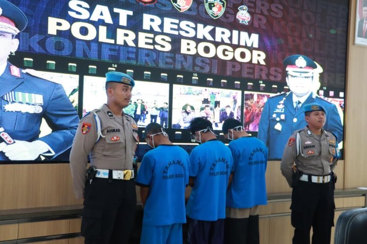 Polres Bogor Polda Jabar Release Ungkap Pelaku Pencurian demgan kekerasan disertai Pembunuhan Berencana, Kurang dari 1x24 Jam Cepat Terrungkap dan Tertangkap 2 Orang Pelaku Yang Berhasil Kabur