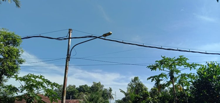 Hampir Setengah Tahun Lampu Penerangan Jalan Umum Padam, Ini Harap Warga Margodadi