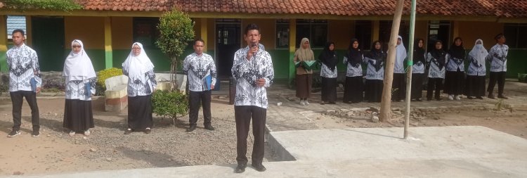 Peringati Hari Guru Nasional Ke-77, Suyatman, S. Pd Sampaikan Pesan Dan Harapan