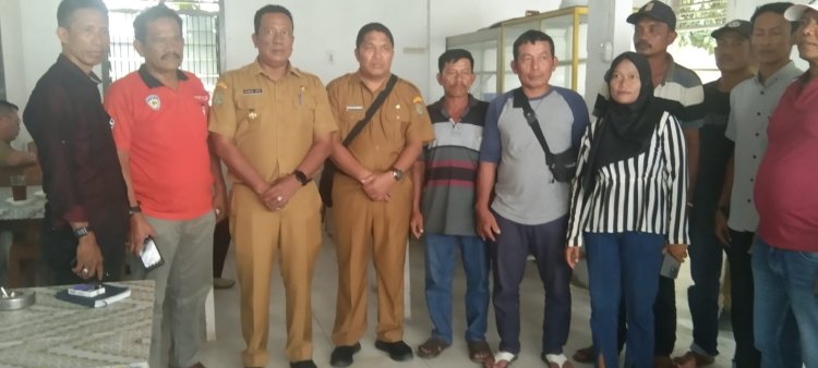 Puluhan Warga Desa Panca Arga Minta Kadis PUTR Asahan, Tinjau Jalan Yang Rusak Parah