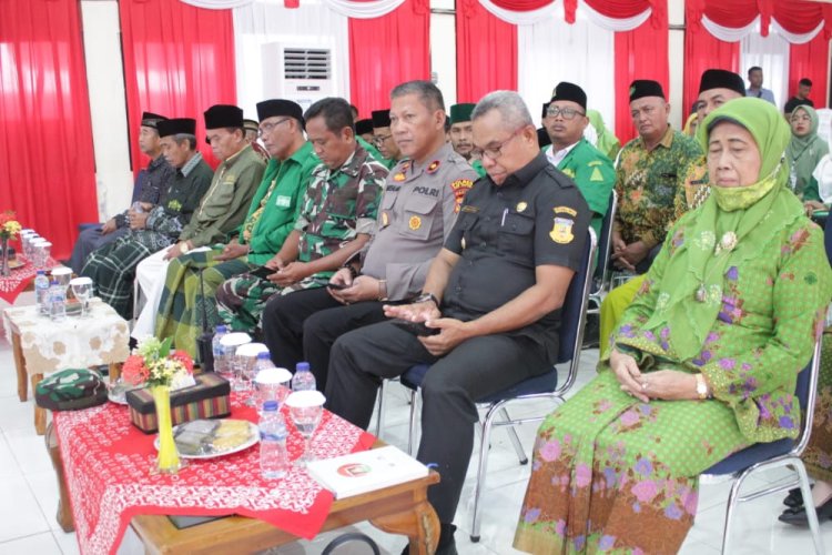 Penjabat Bupati Yapen Cyfrianus Y. Mambai Membuka Secara Resmi Konferensi Cabang ke III Muslimat NU Kepulauan Yapen