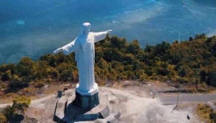 Setelah Diresmikan Tugu Monumen Kasih Kristus di Serui Masuk Kategori 6 Patung Yesus Kristus Tertinggi di Indonesia