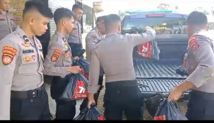Jelang HUT Bhayangkara Ke-77, Polres Kolaka Timur Salurkan 40 Paket Sembako Di Uluiwoi