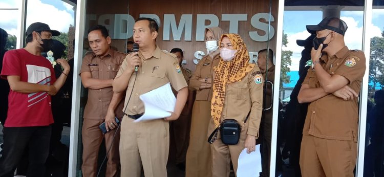 Diduga Mal Administrasi Izin Usaha PT Tiran Indonesia, Kompi Sultra Geruduk Kantor Dinas PTSP Dan Perhubungan Sultra,