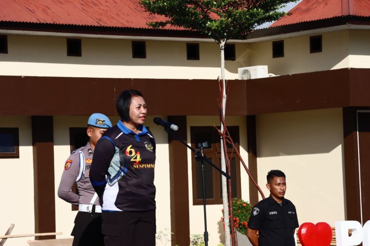 Jaga Kebersihan Lingkungan Polres SBB, Laksanakan Giat Kerja Bakti