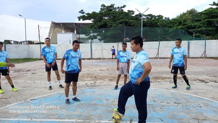 Danlanal Morotai Membuka Trunamen Futsal
