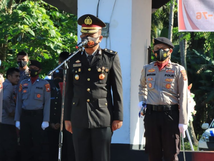 Polres Pulau Morotai Melaksanakan Ziarah Rombongan Di Taman Makam Pahlawan