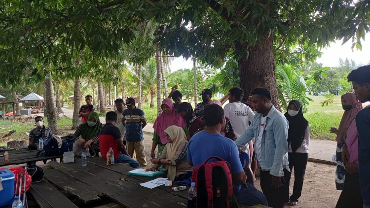 Menjelang Mudik hari Raya Idul Fitri Tahun 2022 :Lanal Morotai Intensif Laksanakan Vaksin Kepada Masyarakat