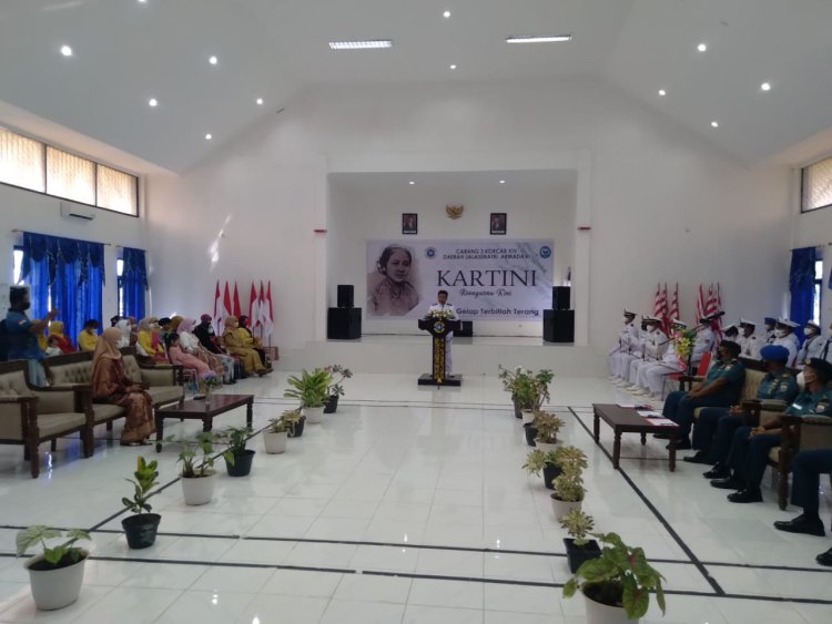 Peringati Hari Kartini 2022 ,Lanal Morotai Gelar Peragaan Busana Nasional