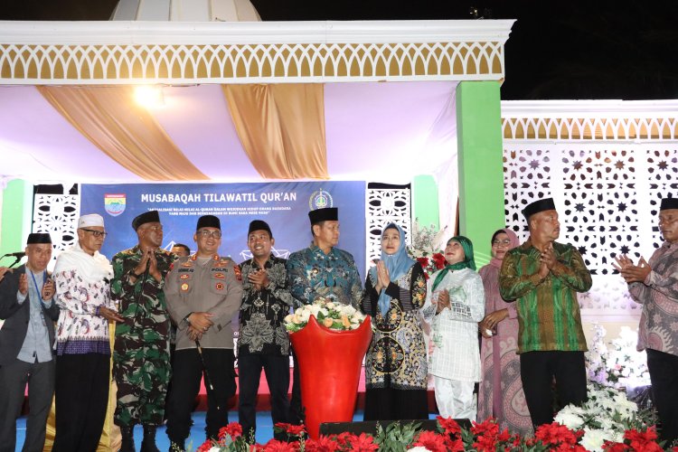 Kapolres  menghadiri acara pembukaan MTQ tingkat kabupaten seram bagian barat