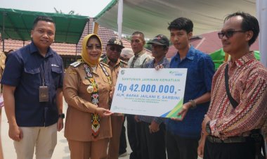 Bupati Mempawah beserta Wakil Bupati Mempawah menghadiri gema bina bangun desa di SMP Negeri 03 Toho