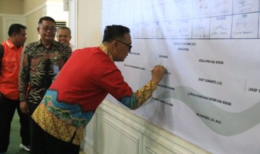 Ciptakan Pemilu Damai, Bupati Bogor Iwan Setiawan Lakukan Penandatanganan Pernyataan Bersama Dengan Para Ketua Parpol