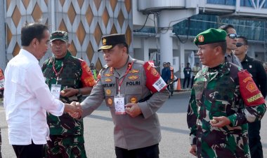 Kunjungan RI 1 Berjalan Aman, Kapolda Lampung Antarkan Kepulangan Presiden