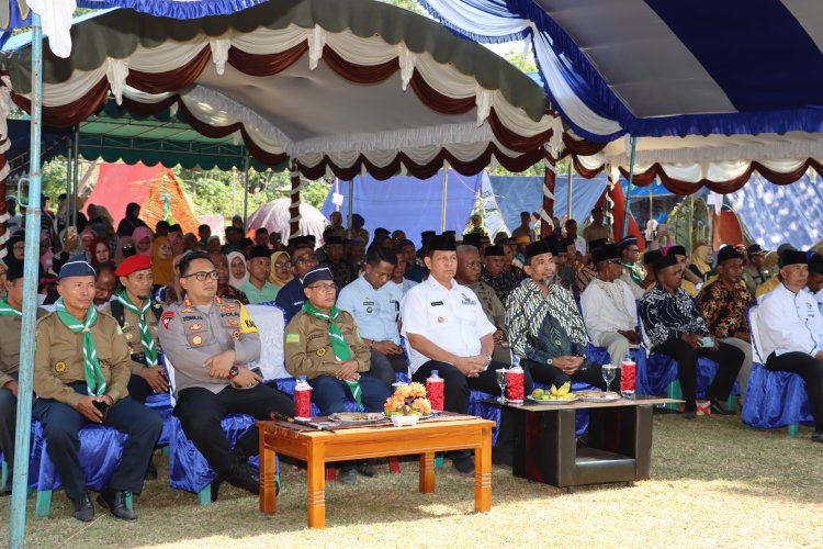 Kapolres sbb, hadiri kemah Akbar,di SMA  kelapa dua.