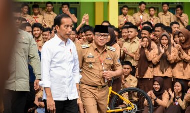 PRESIDEN RI JOKO WIDODO, KUNJUNGI SMKN 3 METRO