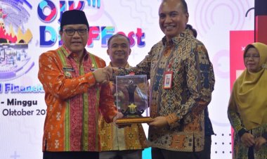 WALI KOTA METRO IKUT RESMIKAN GALERI INVESTASI PADA DIGIFFEST OJK 2023