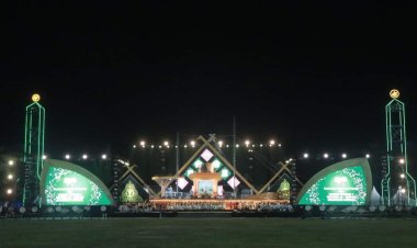 Bupati Tanjabbar Hadiri Penutupan STQH ke-XXVII Tingkat Nasional Tahun 2023