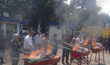 Pemusnahan BMMN Bea Cukai Bogor, Kakanwil DJBC Jawa Barat Apresiasi Kinerja  Bea Cukai Bogor Dalam Penindakan Bidang Cukai