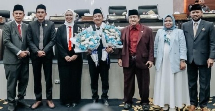 Rapat Paripurna DPRD Kab Karawang Cellica Nurrachadiana Resmi mundur dari Jabatanya Sebagai Bupati Karawang