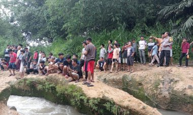 Polsek Ciampea dan Instansi Terkait Juga di Bantu Warga Lakukan Pencarian Korban Tenggelam di Aliran Sungai Curug Hordeng