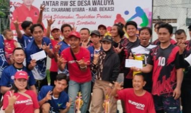 Lagi Dan Lagi Diva Voli Kabupaten Bekasi Mengadakan Turnamen Bola Voli Putra  "Nyumarno Cup" Antar RW Se Desa Waluya