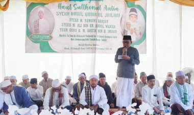 Mewakili Bupati Tanjabbar, Staf Ahli Hukum Hadiri Haul Akbar Sulthanul Aulia Syekh Abdul Qadir Al Jailani di Desa Kempas Jaya