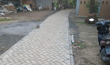 Rispanel Arya Bangun Jalan Pavingblok, Di Wilayah Babakan Binong, Warga Ucapkan Terimakasih