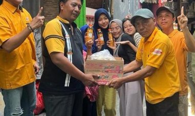 Peduli Sesama, Caleg DPRD Kota Bogor, Parjiyanto Bagikan Minyak Goreng Gratis