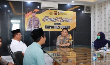 Kapolres Bogor Terjun Langsung Melayani  Masyarakat Kabupaten Bogor Di Program Jumat Curhat