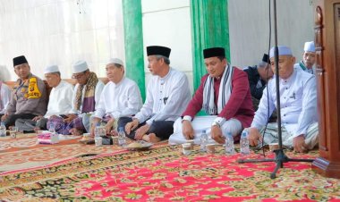 Sekda Tanjabbar Hadiri Haul Ke-13 Syekh Muhammad Ali Bin Syekh Abdul Wahab di Masjid Al-Ukhuwwah