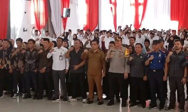 Hadiri Pelantikan 398 PTPS, Sekda Kolaka Timur Berharap Jaga Integritas Dan Profesionalisme