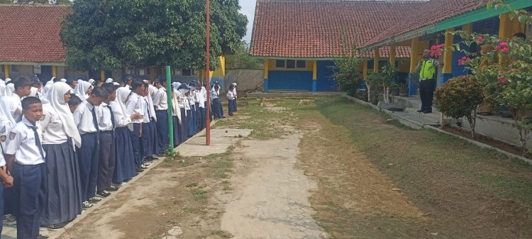 Police  Goes To School,  Satlantas Polres Way Kanan Himbau Pelajar Jauhi Tindakan Kriminal