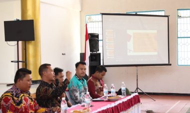 Wujudkan Pelaksanaan Pemilu 2024 Lancar dan Tertib, KPPS Lapas Kotaagung Ikuti Bimtek dan Simulasi Pemungutan Suara Bersama PPK Kotaagung Barat