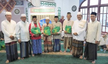 Bupati Tanjabbar Safari Subuh di Masjid Ridhwaniyah Kualatungkal