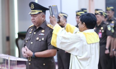Pelantikan Kajati DKI Jakarta dan Bali, Jaksa Agung ST Burhanuddin: Netralitas ASN Kejaksaan Adalah Harga Mati!