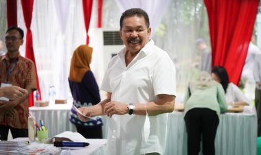Jaksa Agung ST Burhanuddin Gunakan Hak Pilih di Pesta Demokrasi 14 Februari 2024