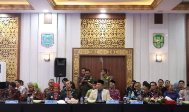 Wabup Tanjabbar Hadiri Pelantikan Dirut PT. BPD Jambi