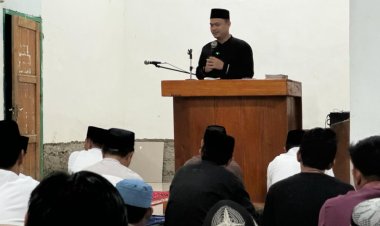Awali Safari Ramadhan Di Ueesi, Bupati Koltim Berikan Bantuan Pembangun Rumah Ibadah Disejumlah Desa