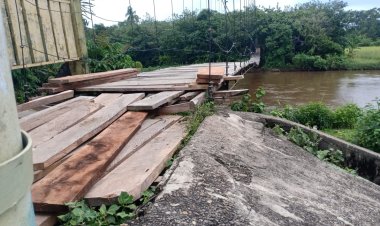 Rehabilitasi Jembatan Gantung Didesa Campang Tiga Diduga Proyek Siluman