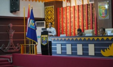 Tim Penilai PPD, dr. Wahdi Paparkan Pencapaian Pembangunan Kota Metro