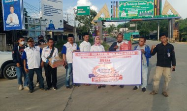 Puluhan Pengurus Organisasi Pers DPC MOI Mesuji Berbagi Nasi kotak dan Ratusan Takjil