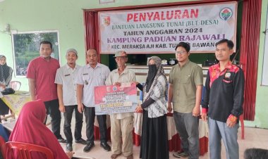 Kampung Paduan Rajawali Menyalurkan Batuan Langsung Tunai BLT DD Tahap Pertama 23 KPM Berjalan Dengan Lancar