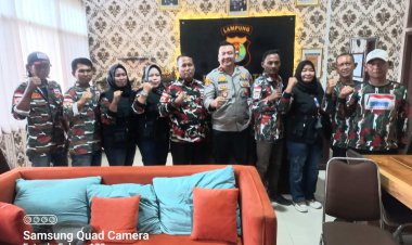 Kapolsek Natar Jalin Silaturahmi Kamtibmas dengan LSM Laskar Merah Putih