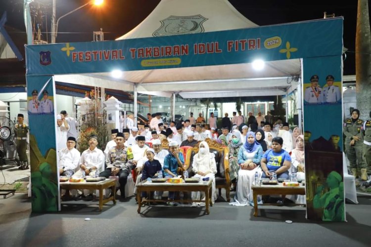 Gema Malam Takbir : Bupati Tanjabbar Buka Festival Pawai Takbiran Idul Fitri 1445 H