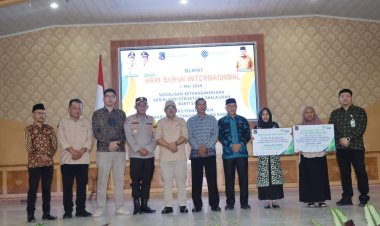 Bupati Tanjabbar Buka Sosialisasi Ketenagakerjaan dan Talk Show Peringatan Hari Buruh International