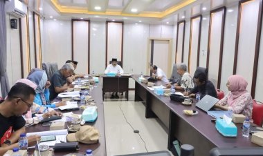 Bupati Tanjabbar Pimpin Rapat Rencana Bisnis BUMD PT. Jabung Barat Sakti