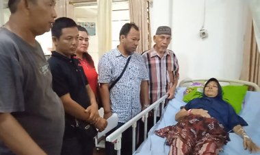 Bapak Abu Hasan Melalui Shaehidi Menghubungi Team Sahabat Teddy Kabupaten OKU Untuk Meminta Bantuan Membawa Ibu N. Sarah Berobat Ke Rumah Sakit.